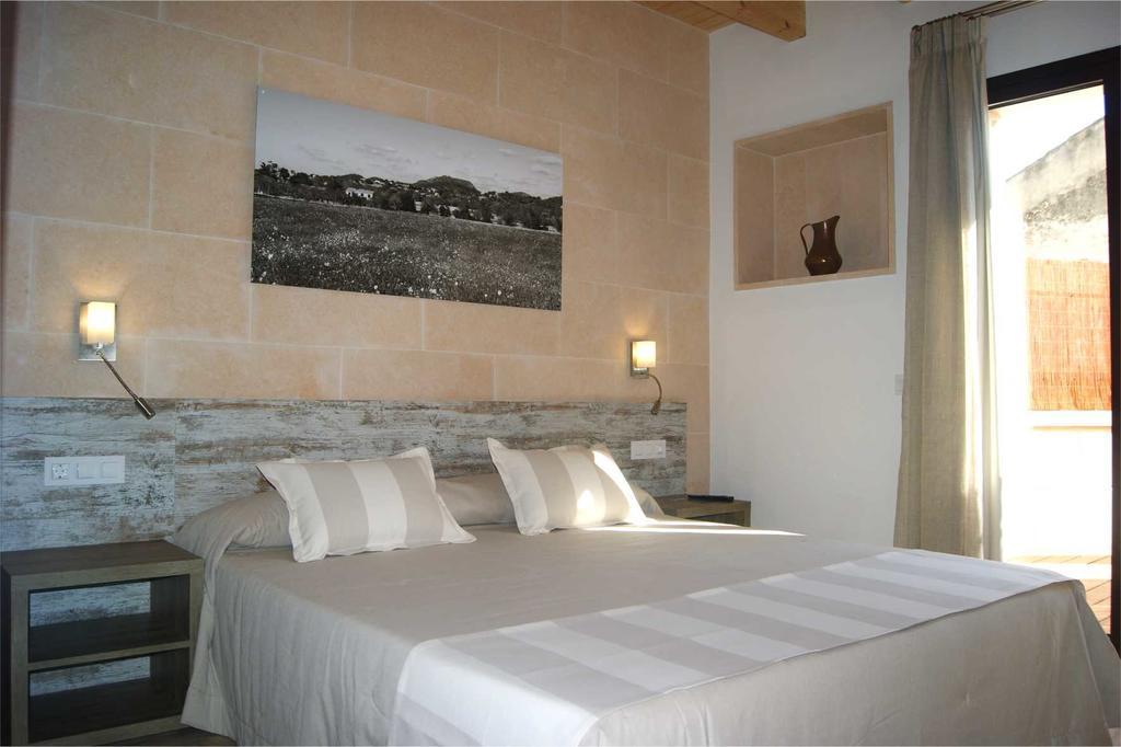 Petit C'an Mel Bed & Breakfast Cas Concos
